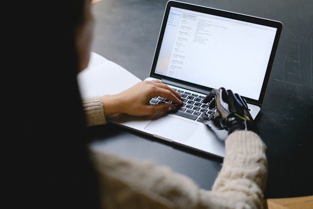 Application Migration to Cloud: A Smart Move for UAE Enterprises